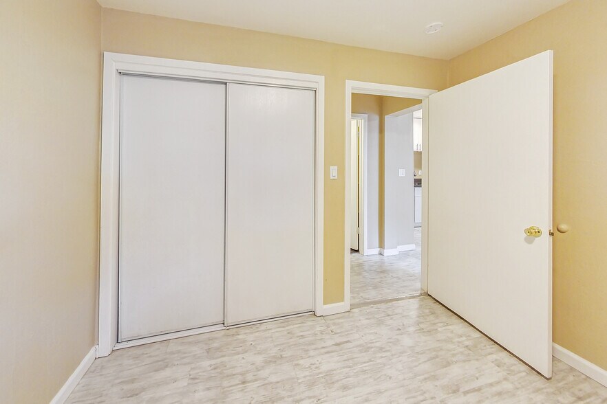 More Photos Of 3257 Delaware St, Oakland Apartments For Sale