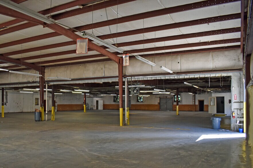 More Photos Of 3406 Sandfort Rd, Phenix City Warehouse For Sale