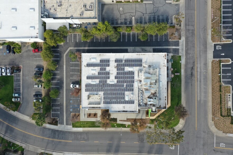 More Photos Of 15 Mason, Irvine Warehouse For Sale