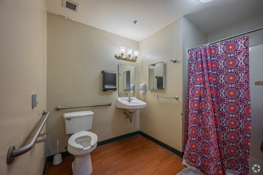 More Photos Of 200 Tandem Village Rd, Canonsburg Continuing Care Retirement Community For Sale