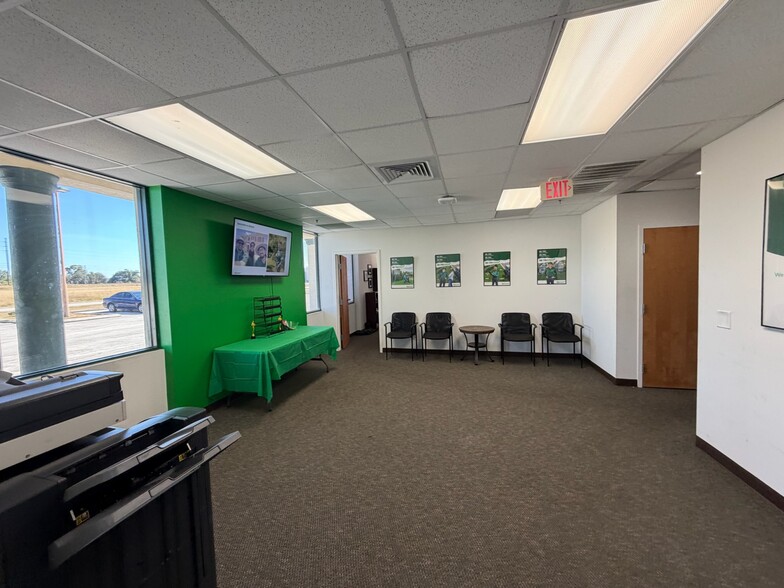 More Photos Of , Lake Wales Flex For Sale
