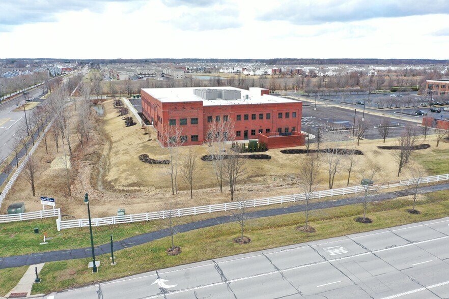 More Photos Of 6455 W Campus Oval, New Albany Medical For Lease