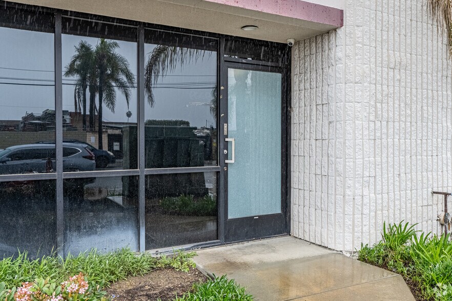 More Photos Of 5148 Bleecker St, Baldwin Park Unknown For Lease