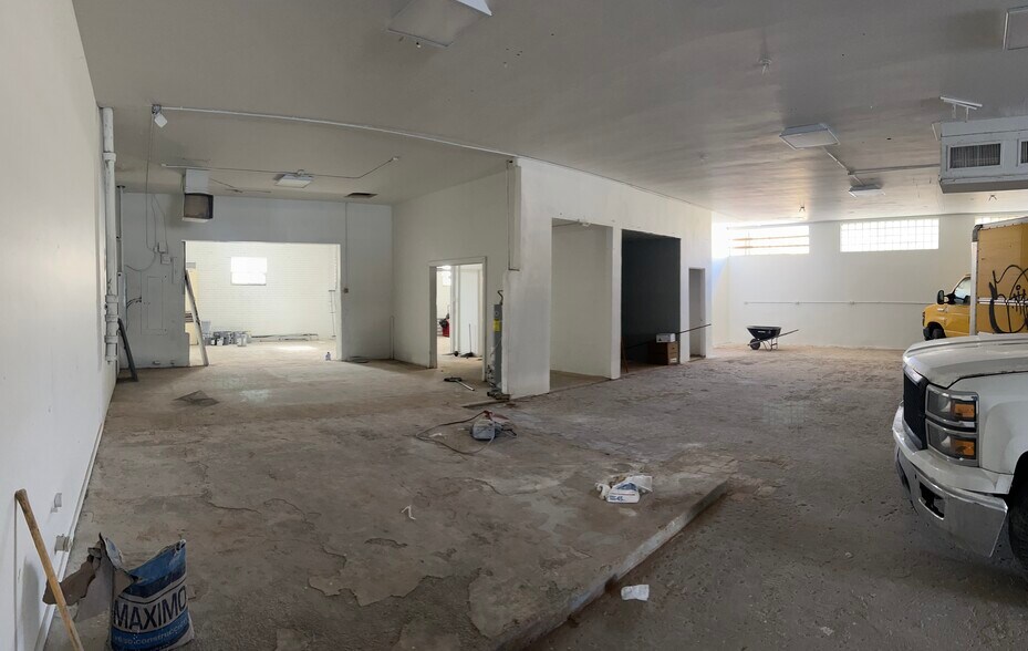 More Photos Of 4600 Montana Ave, El Paso Storefront For Sale