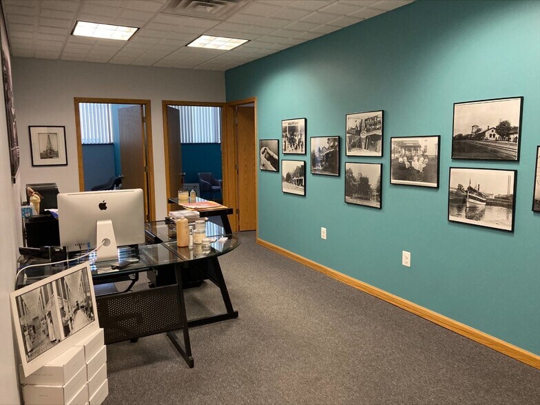 More Photos Of 988 S Adams Rd, Birmingham Office For Lease