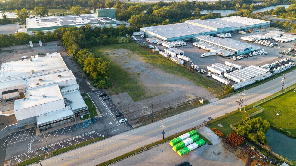 Primary Photo Of 9191 River Rd, Pennsauken Warehouse For Lease