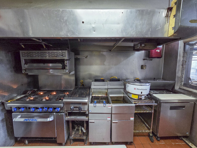 More Photos Of 436-442 Uluniu St, Kailua Storefront Retail Office For Lease