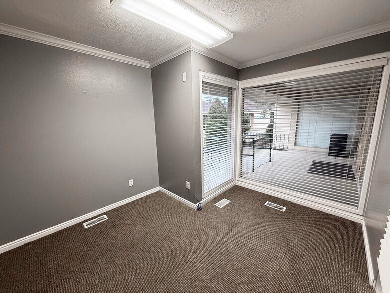 More Photos Of 560 S State, Orem Office For Sale