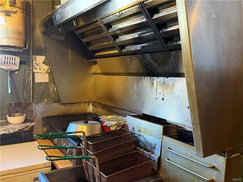 More Photos Of 10825 Taberg Florence Rd, Camden Bar For Sale