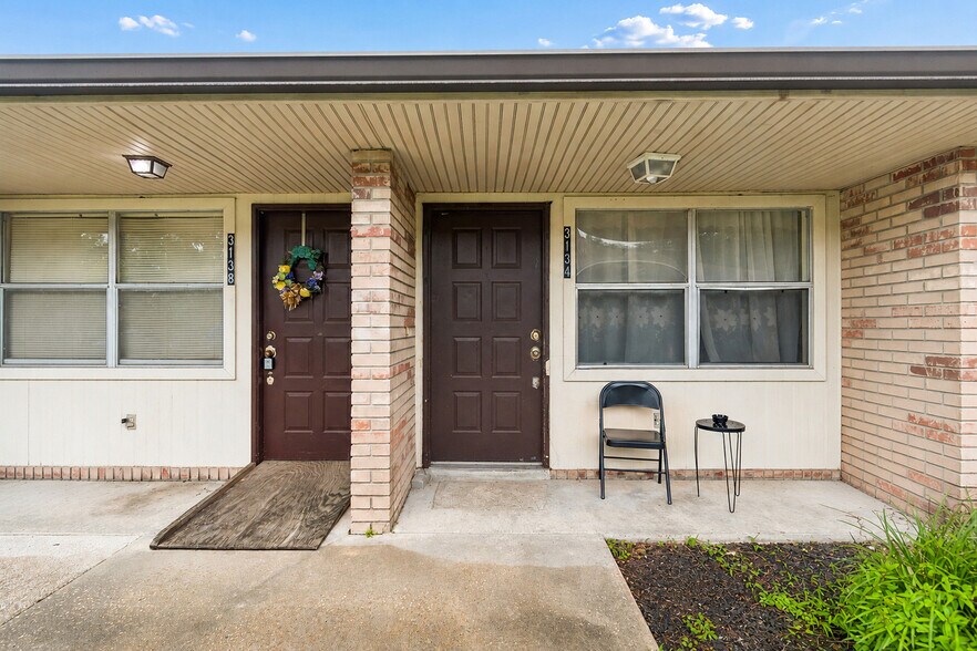 More Photos Of 3132 Bloomingdale Villas Ct, Brandon Apartments For Sale
