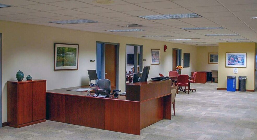 More Photos Of 800 Cabin Hill Dr, Greensburg Office For Sale