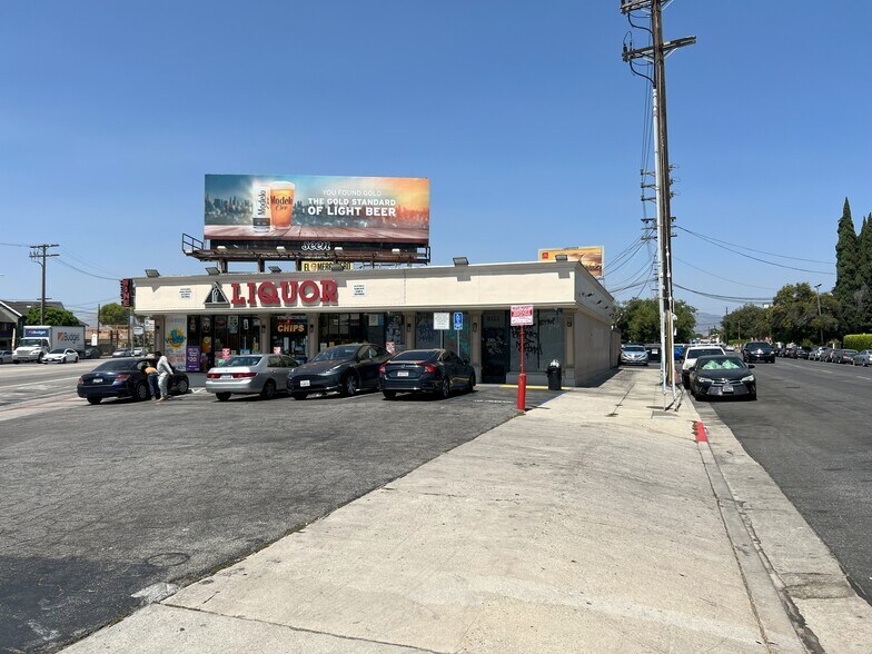 More Photos Of 8120-8122 Sepulveda Blvd, Panorama City Freestanding For Lease