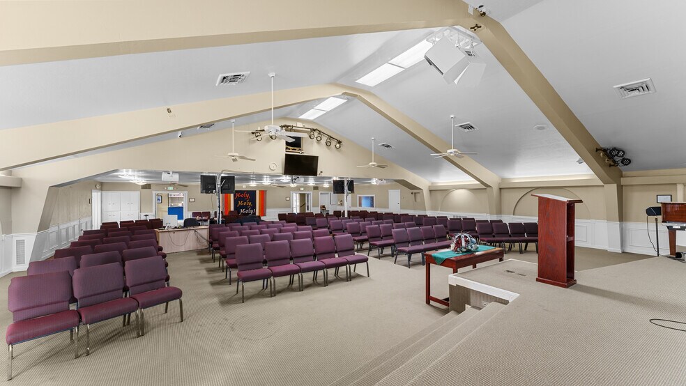 More Photos Of 355 Panama Ave, Chico Flex For Sale