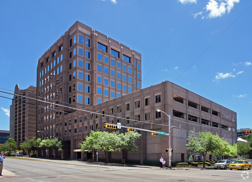 More Photos Of 401 W 15th St, Austin Office For Lease