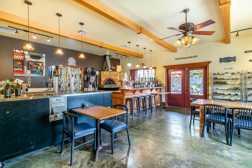 More Photos Of 14836 OR-38, Elkton Restaurant For Sale