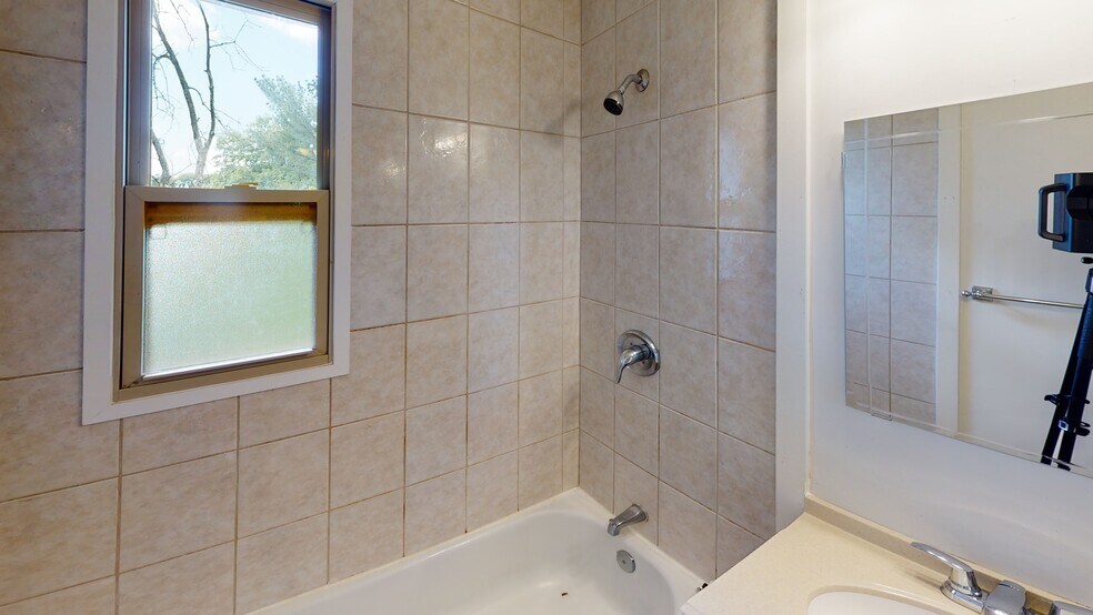 More Photos Of 9420-9424 Adelphi Rd, Hyattsville Apartments For Sale