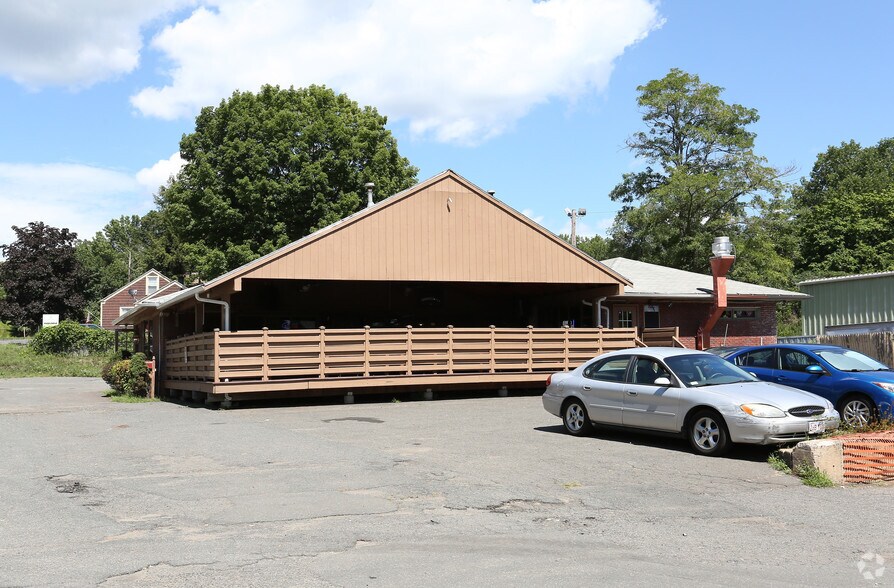 More Photos Of 287 N Elm St, Westfield Restaurant For Sale