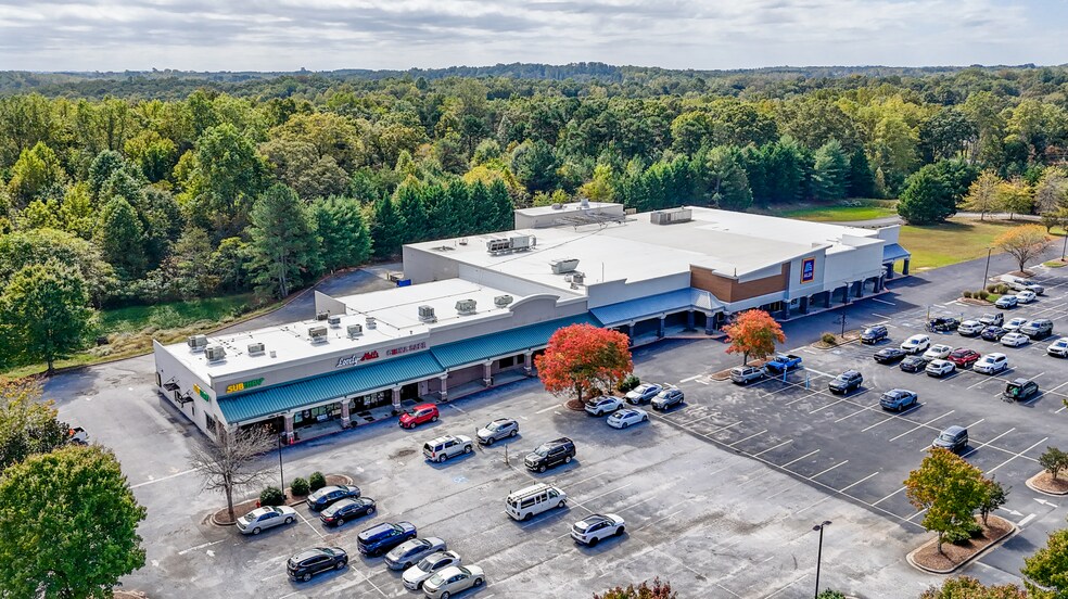 More Photos Of 1750 E Highway 14, Landrum Unknown For Lease