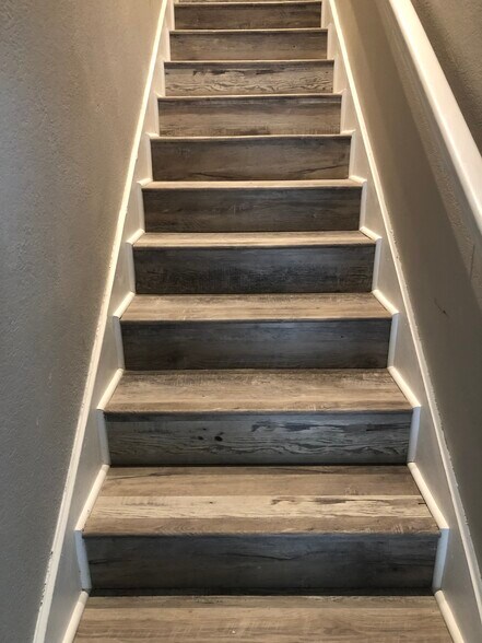 More Photos Of 496 Delaney Ave, Orlando Office For Lease