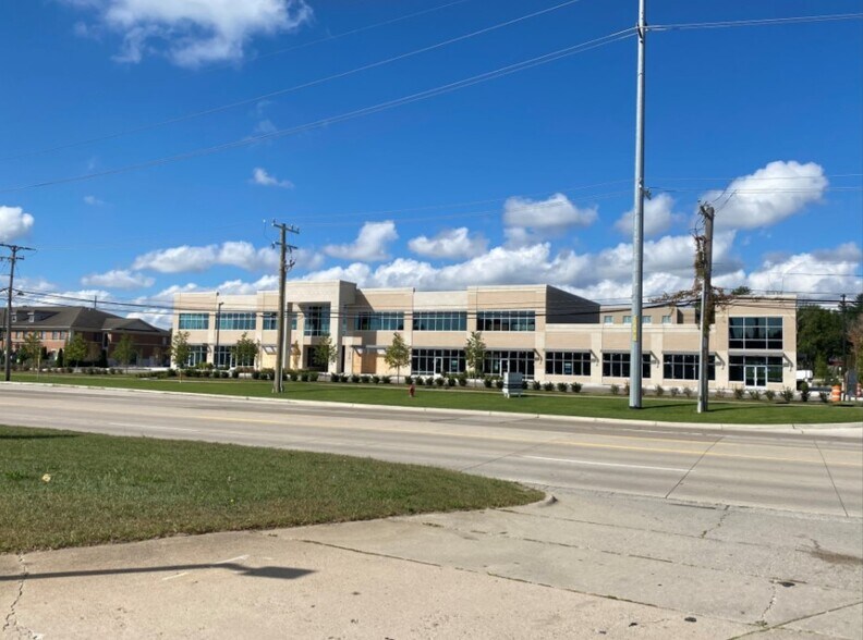 More Photos Of Rochester Rd, Rochester Hills Unknown For Lease