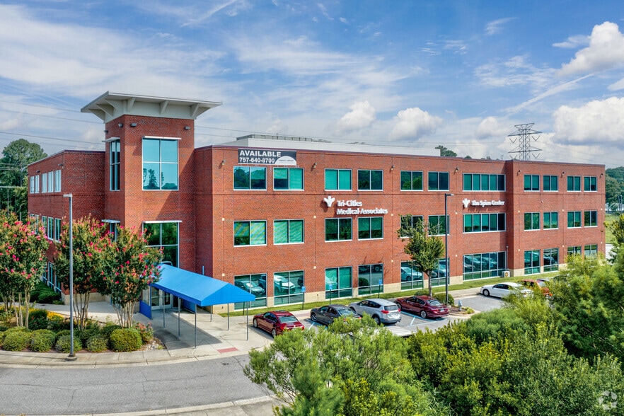 More Photos Of 1040 University Blvd, Portsmouth Office For Lease