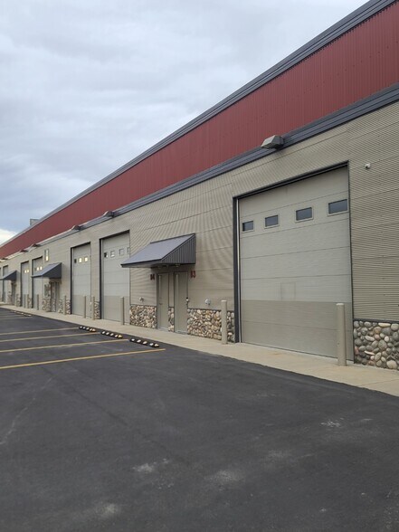 Primary Photo Of 204 S Washington Ave, Laurel Warehouse For Lease