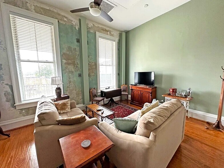 More Photos Of 1110 Caldwell St, Newberry Lodge Meeting Hall For Sale