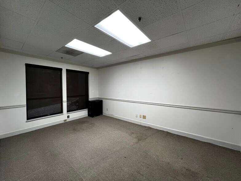 More Photos Of 1820 The Exchange SE, Atlanta Office For Sale