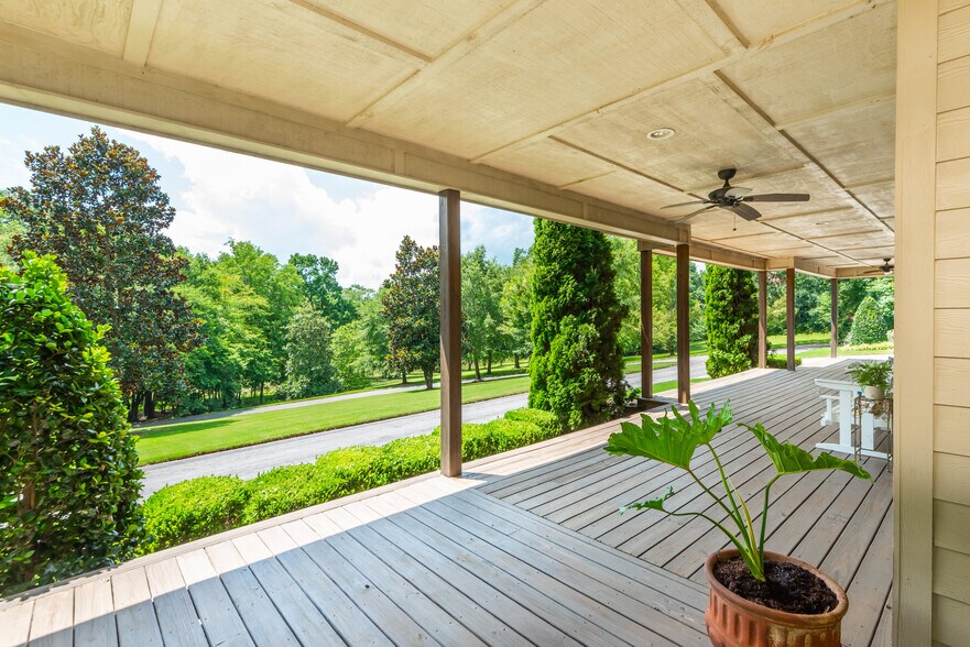 More Photos Of 565 Owens Gin Rd NE, Calhoun Lodge Meeting Hall For Sale