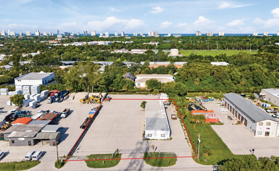 More Photos Of 5625 Taylor Rd, Naples Manufacturing For Lease