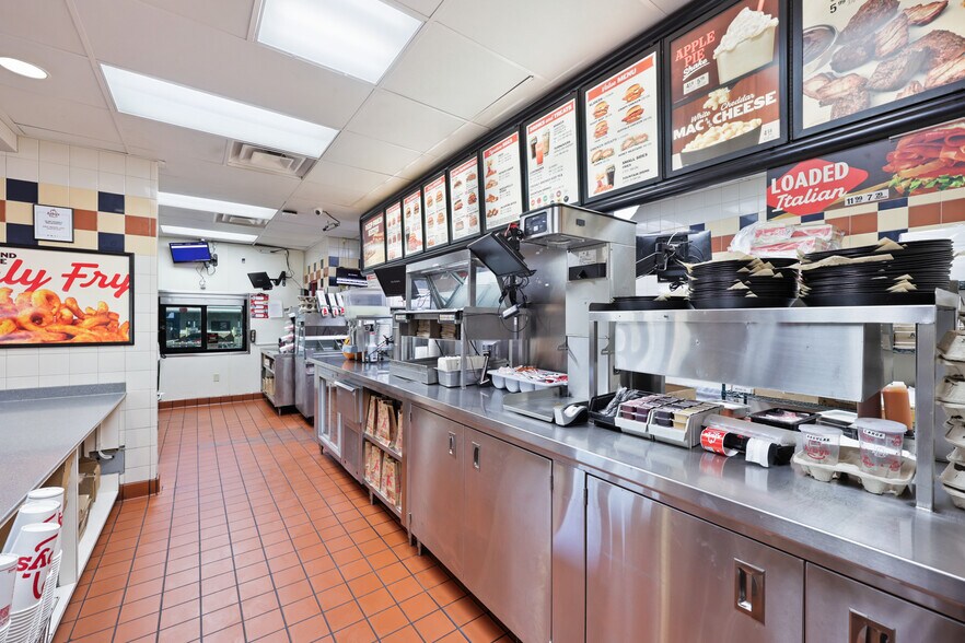 More Photos Of 310 S Boulder Hwy, Henderson Fast Food For Lease