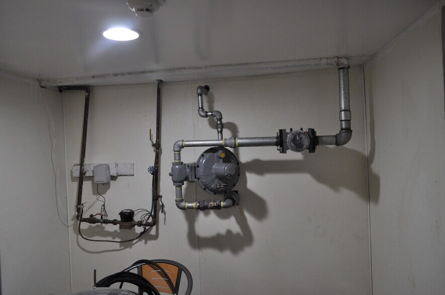 More Photos Of 19 W Main St, Somerville Storefront For Sale