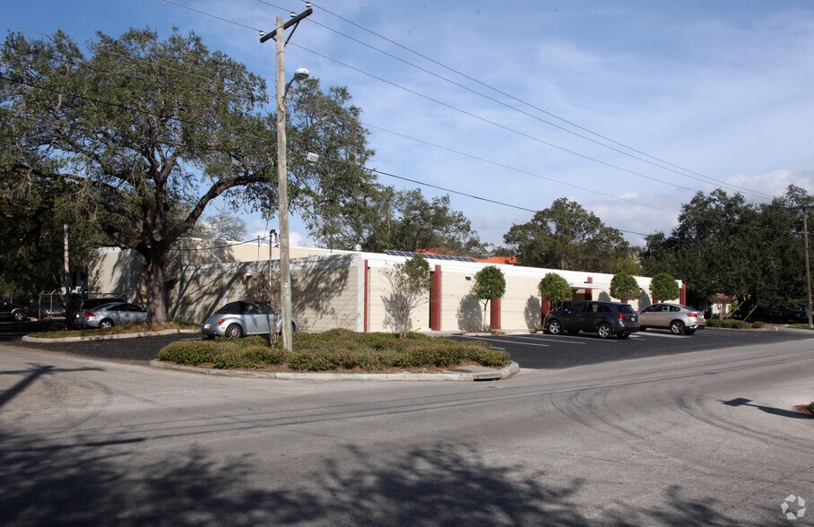 More Photos Of 2609 W De Leon St, Tampa Office For Lease