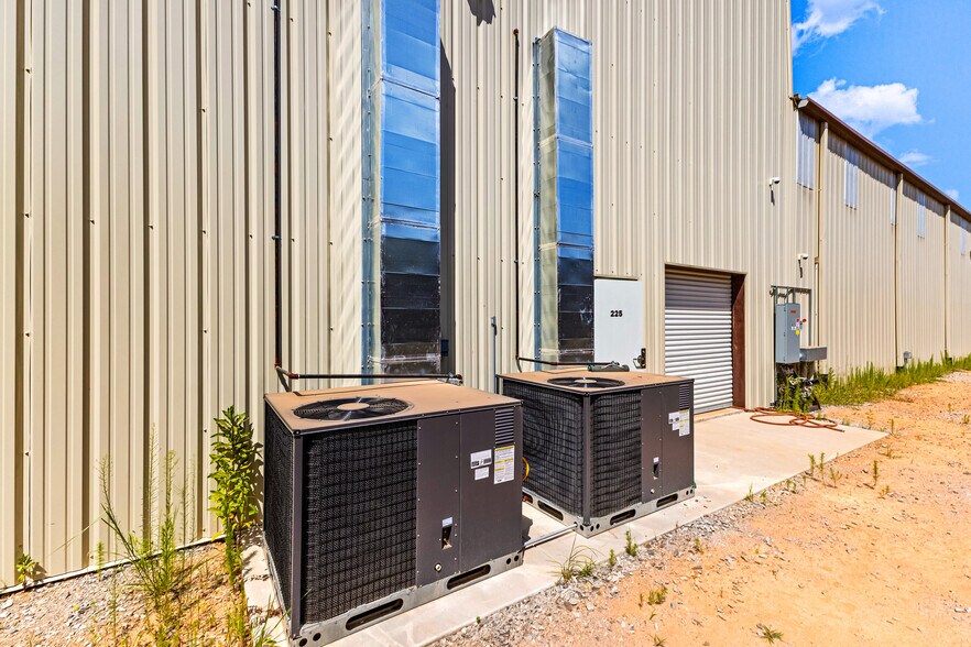 More Photos Of 225 Promenade Pky, Fayetteville Manufacturing For Sale