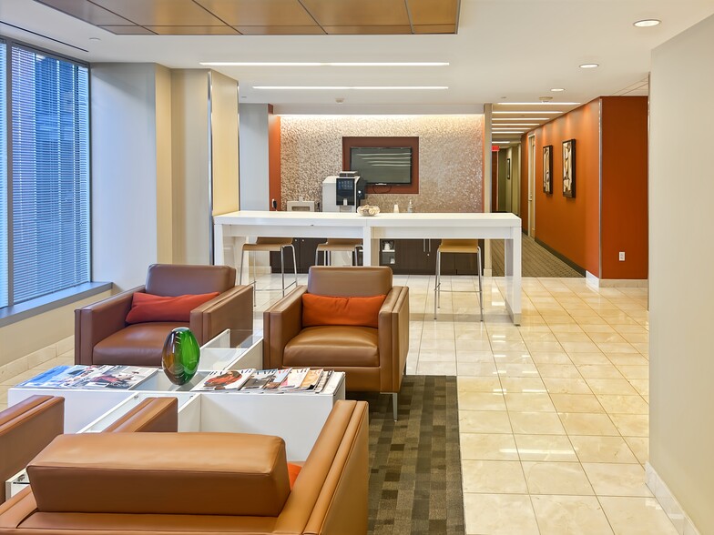 More Photos Of 20 F St NW, Washington Coworking Space