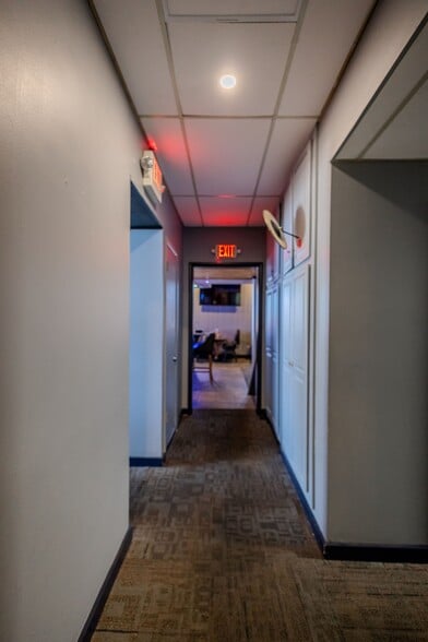 More Photos Of 1525 16th St, Central City General Retail For Sale