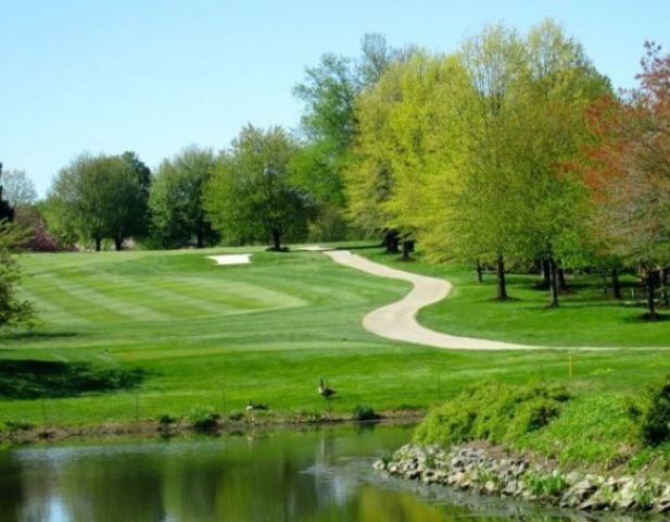 Primary Photo Of 401 Chandler Dr, West Chester Golf Course Driving Range For Sale