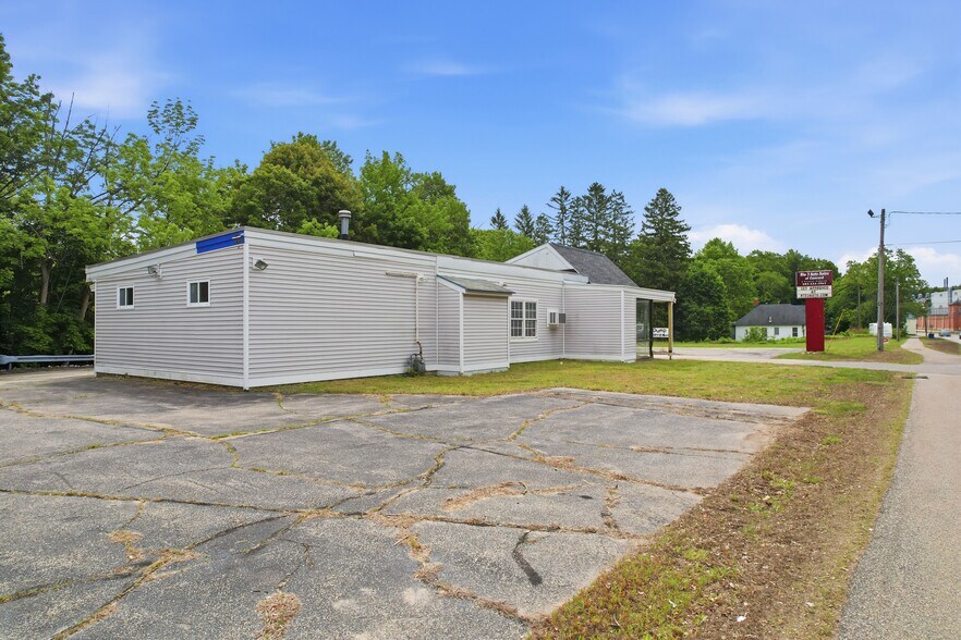 More Photos Of 310 N State St, Concord Auto Dealership For Lease