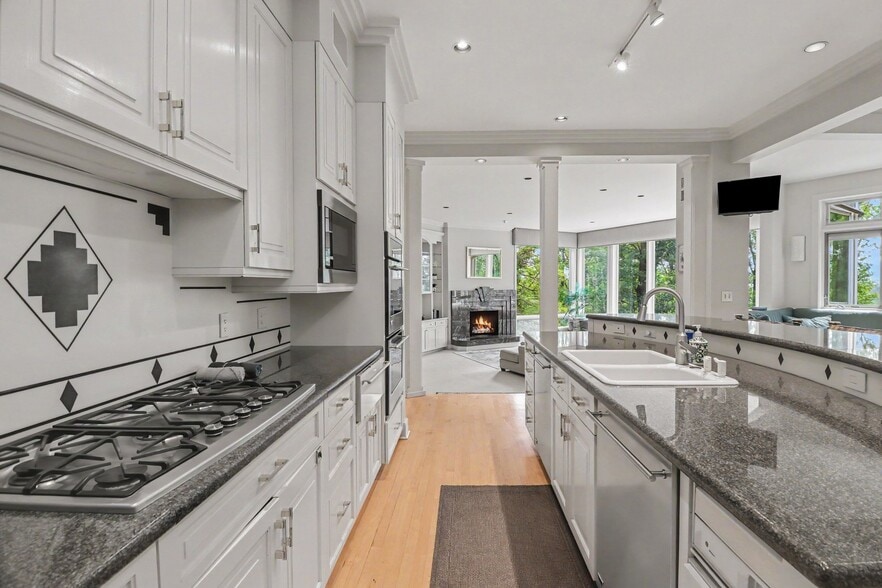 More Photos Of 390 Saddleback Knl, Nellysford Specialty For Sale