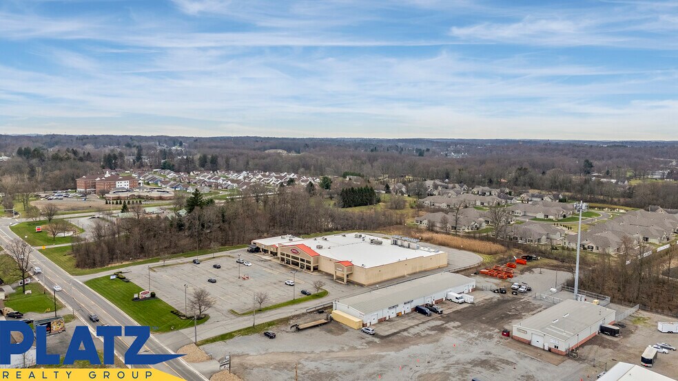 More Photos Of 1135 W Western Reserve Rd, Poland Unknown For Lease