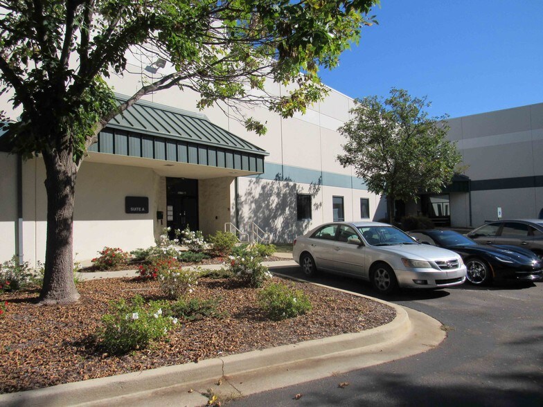 More Photos Of 151 Jetplex Blvd, Huntsville Industrial For Lease