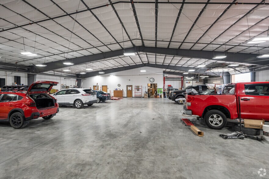 More Photos Of 10755-10759 Maltese Pt, Peyton Warehouse For Sale