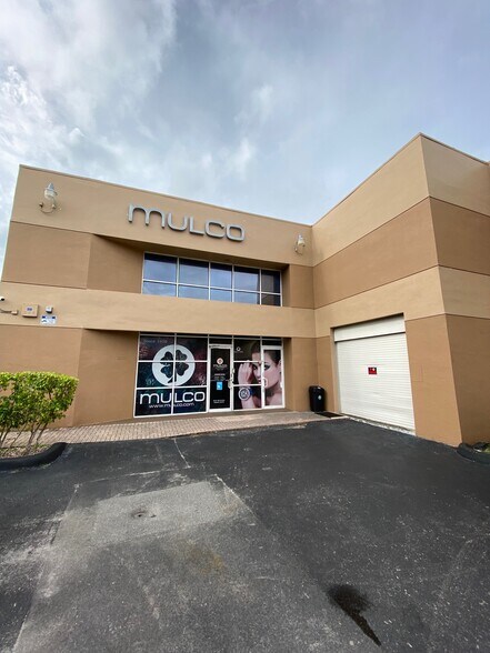 More Photos Of 20101-20161 NE 16th Pl, Miami Loft Creative Space For Sale