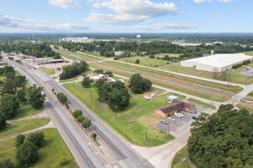 Primary Photo Of 100 E Borden St, Diboll Religious Facility For Sale