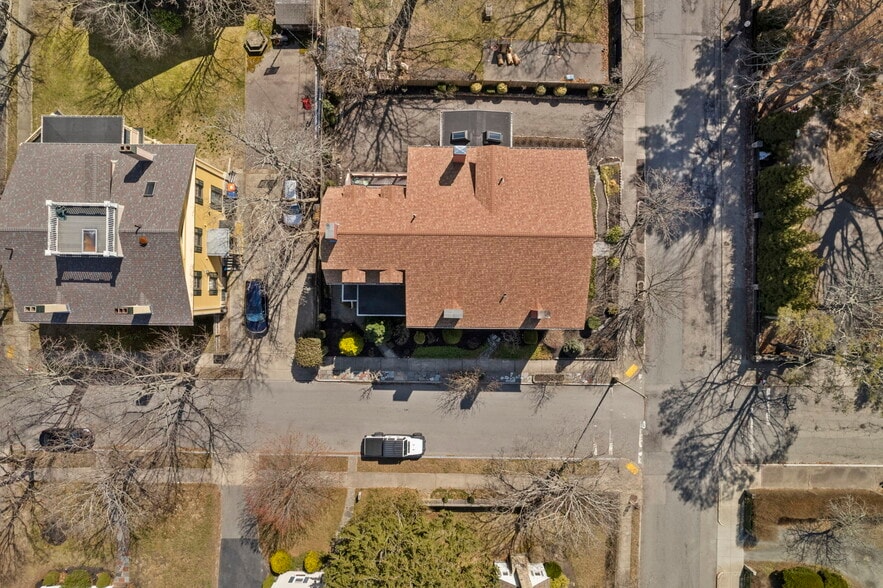 More Photos Of 76 Cottage St, New Bedford Multifamily For Sale