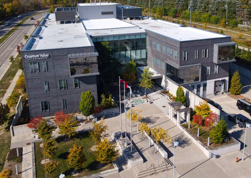 More Photos Of 560 Westmount Rd N, Waterloo Office For Sale