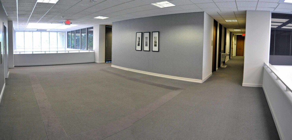 More Photos Of 13231 Champion Forest Dr, Houston Office For Lease