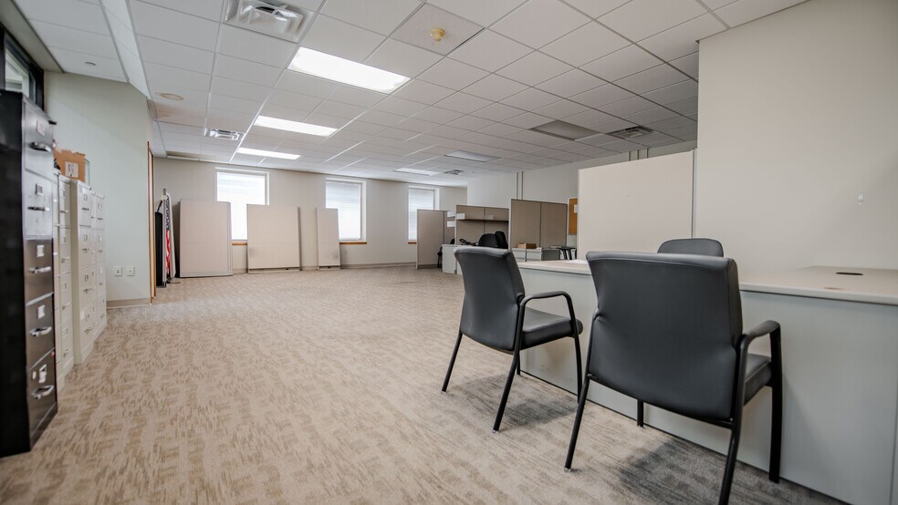 More Photos Of 300 Market St, Williamsport Bank For Lease