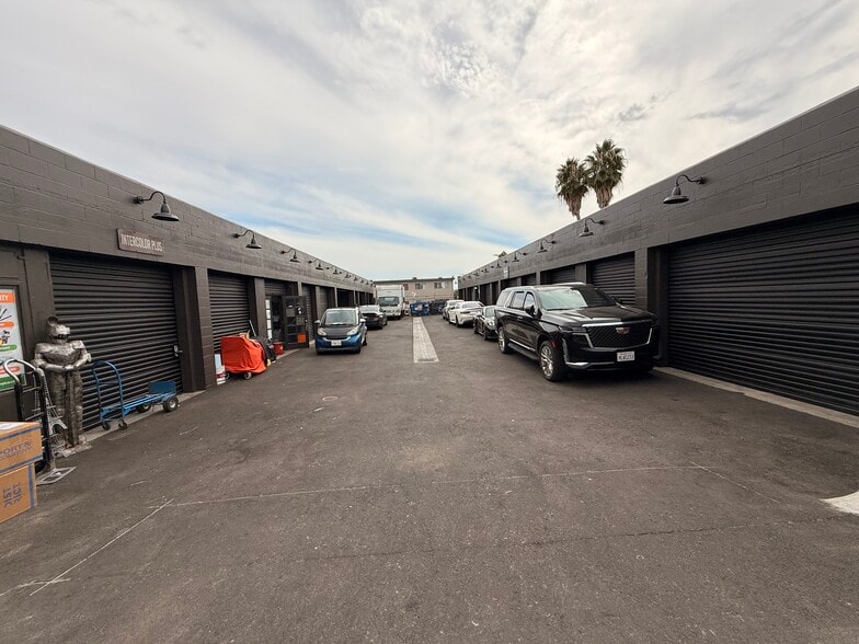 More Photos Of 13228-13234 Sherman Way, North Hollywood Warehouse For Lease