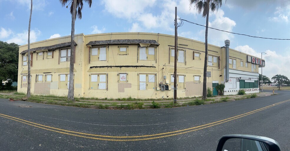 More Photos Of 1301 N Chaparral St, Corpus Christi Apartments For Sale